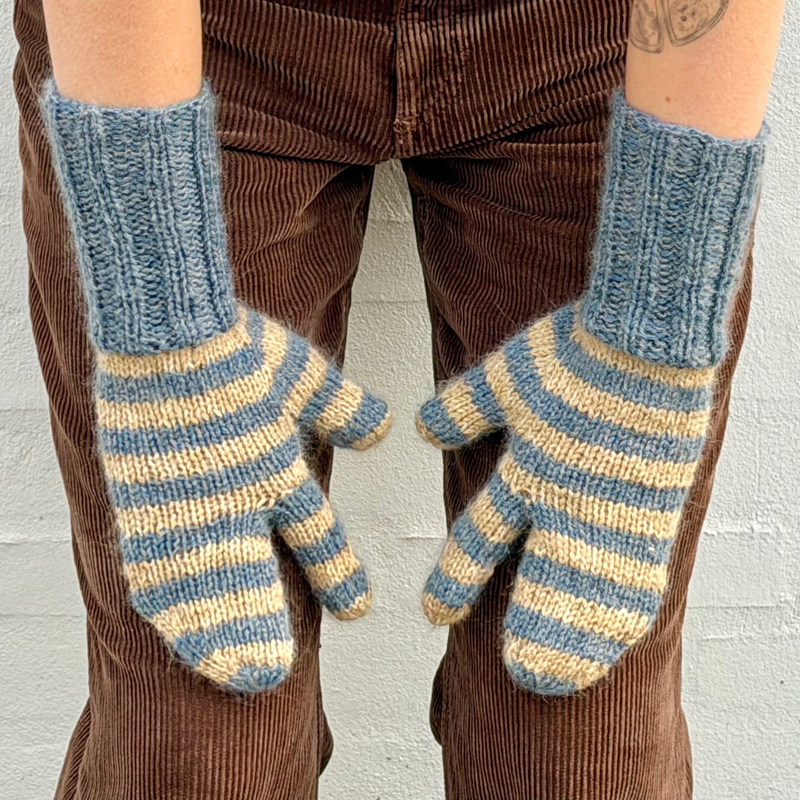 Tabi Mittens - Danish