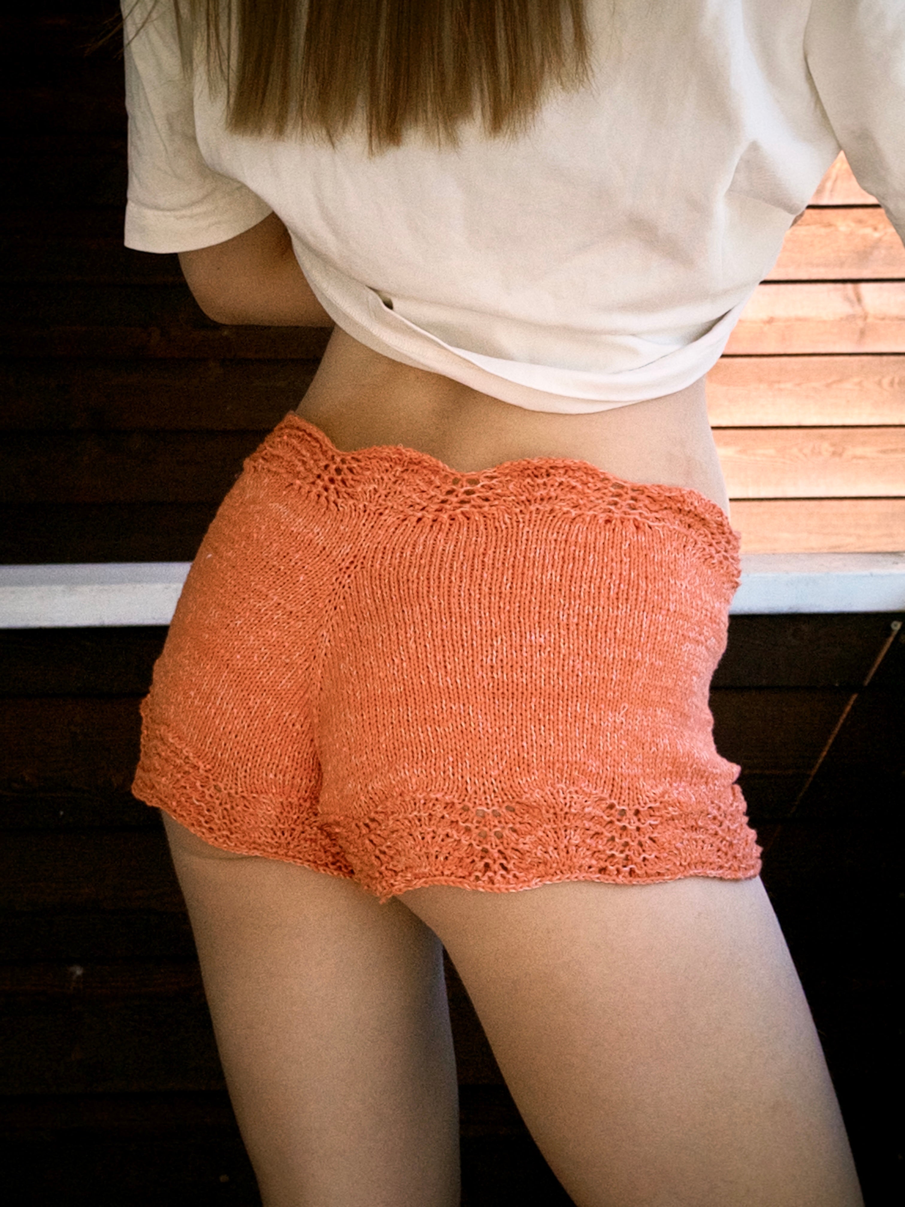 Eleonora Shorts - English