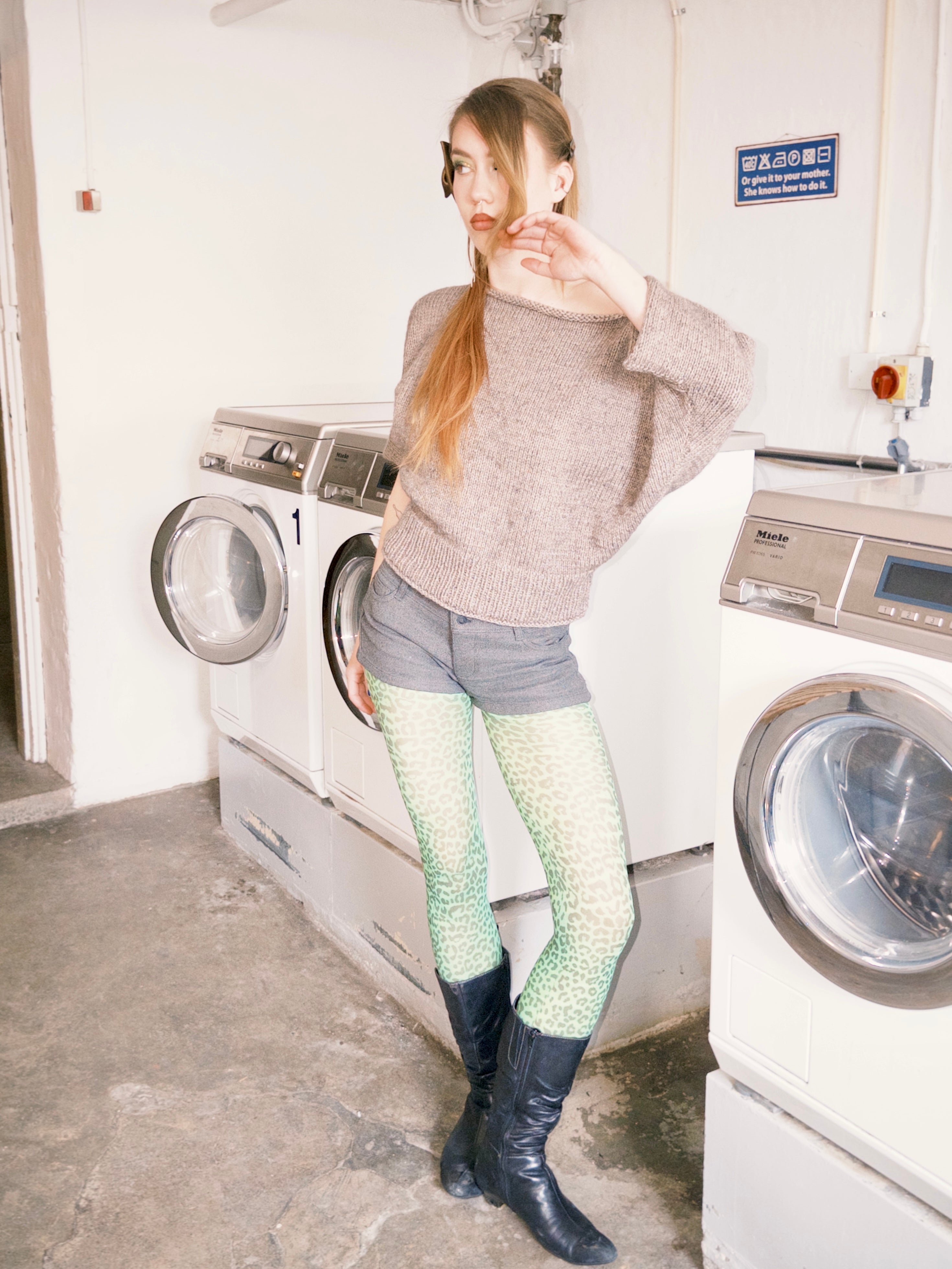 Lunelle Top - English